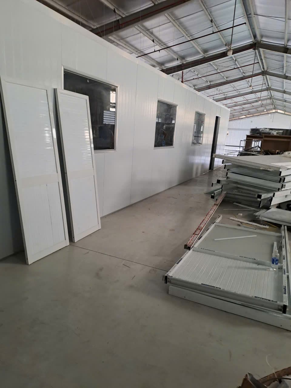 Thi công vách panel nhà xưởng